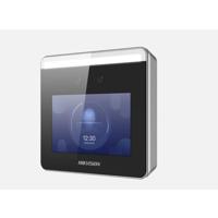 Terminal access control cu face recognition Hikvision DS-K1T331W, alerta de purtare a mastilor de protectie pe fata, capacitate pana la maxim 1000 de imagini faciale, 1500 carduri( cu conectare a unui cititor de card extern), 150000 evenimente,  configurare via web client, TCP/IP, Wi-Fi , suporta