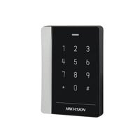 Cititor de carduri si tastatura Hikvision DS-K1102AEK, Pro series, suporta caduri EM frecventa: 125 KHz, conectivitate: RS-485 si  protocol Wiegand (W26/ W34), distanta de citire: ≤ 50 mm, LED stare,12 taste, beeper, Watchdog, alimentare: 12 VDC, dimensiuni: 121 mm × 86.5 mm × 14 mm, IP64, greutate